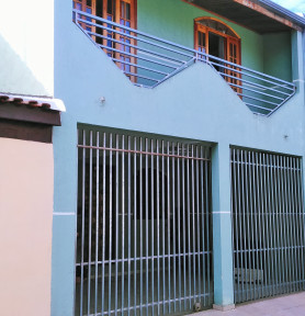 EXCELENTE SOBRADO XAXIM