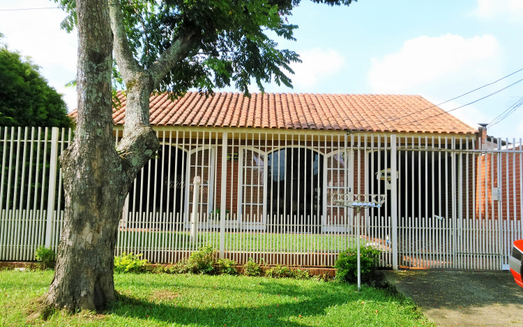 EXCELENTE CASA FAZENDINHA COM PISCINA